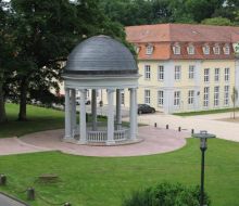 Blick Brunnentempel beim Gesundbrunnen Hofgeismar Blick Brunnentempel beim Gesundbrunnen Hofgeismar