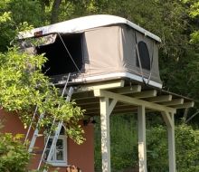 Das Dachzelt auf dem alten H&uuml;hnerhaus