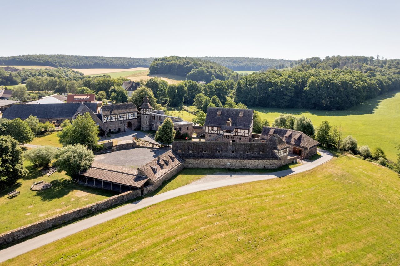 Aussenansicht vom Wasserschloss Wuelmersen Aussenansicht vom Wasserschloss Wuelmersen
