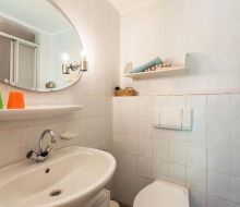 Waschbecken in Bad in der Ferienwohnung Lindenhof Willingen-Usseln 