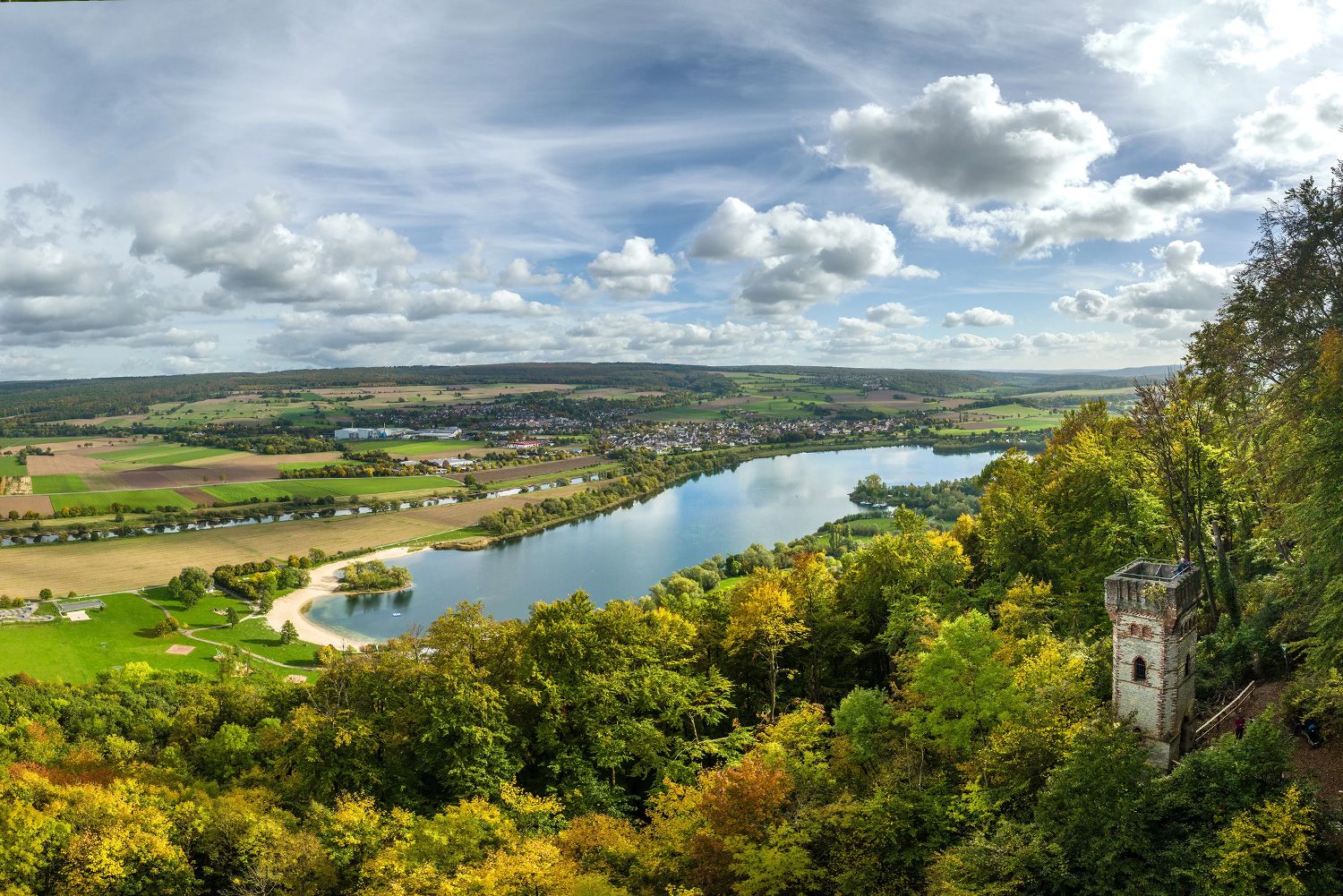 Blick auf den Rodeneck-Turm/Höxter, Naturpark Teutoburger-Wald